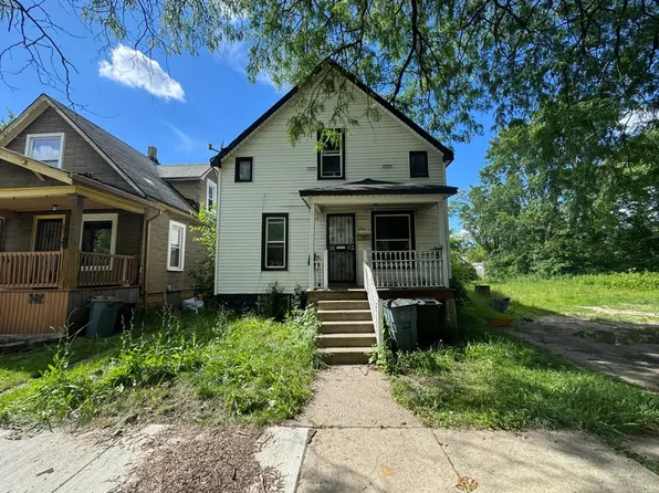 376 Highland St, Highland Park, MI 48203