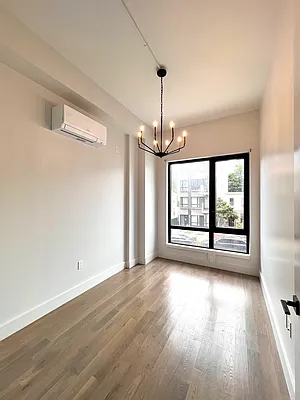 Rented by City Vista Inc | media 40