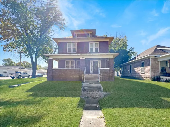 801 Edgar Ave, Mattoon, IL 61938