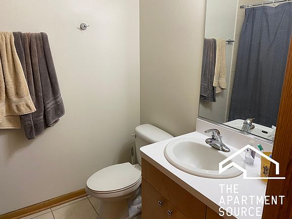 4th image of 1446 N Leavitt St #2W