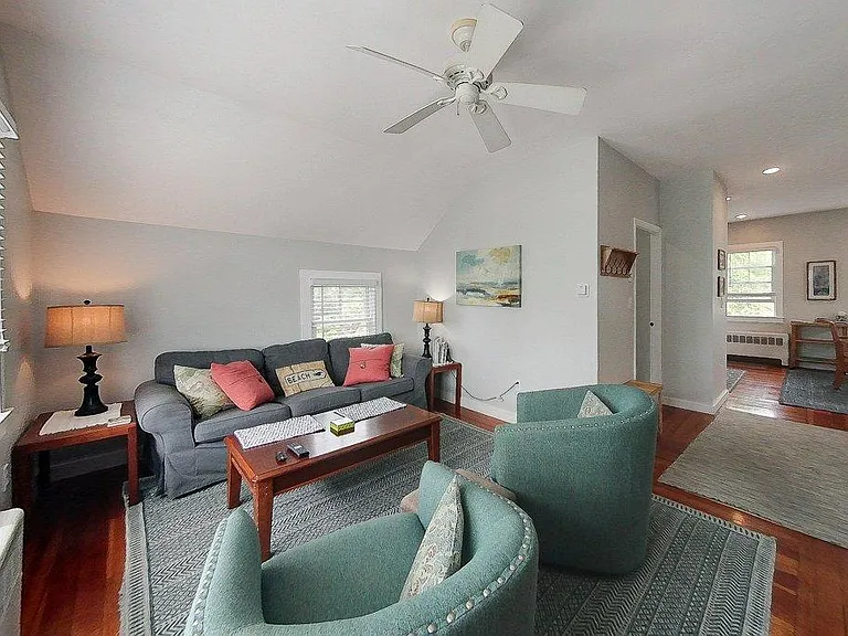 23 Warren Ave #2 — Photo 2