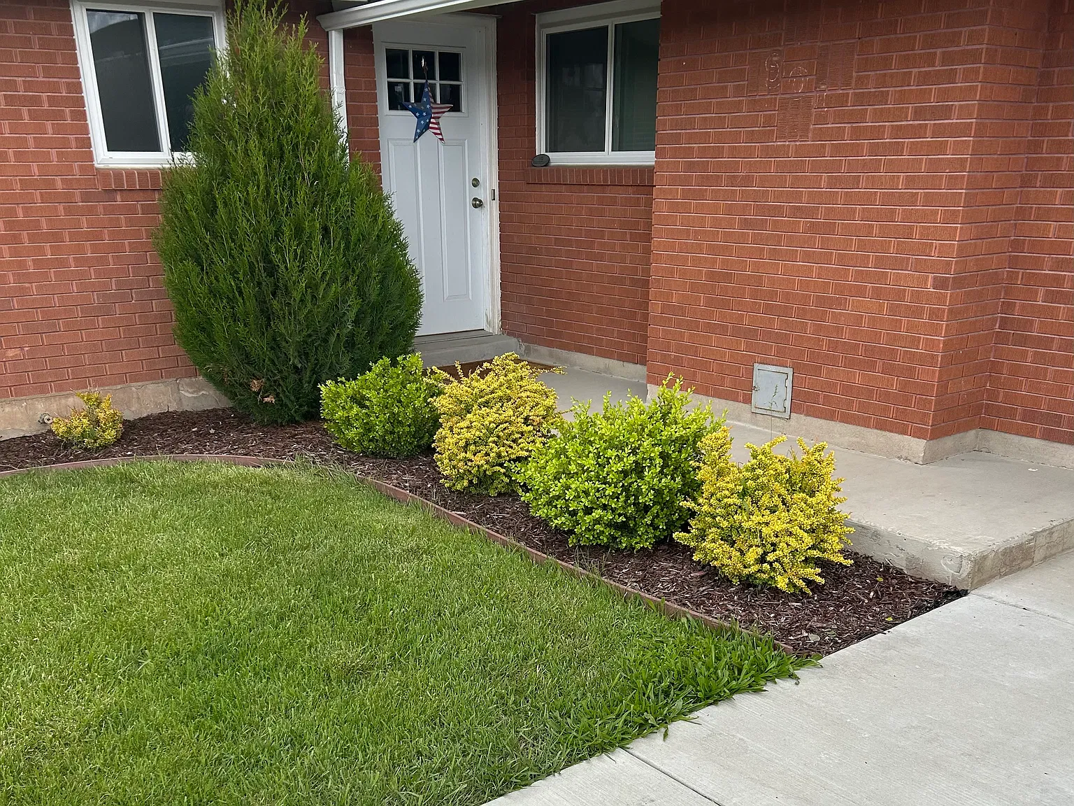 3 bed, 1692 sqft, $2,900 — Photo 2