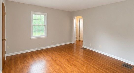 5th image of 3256 McCowan Dr APT 2