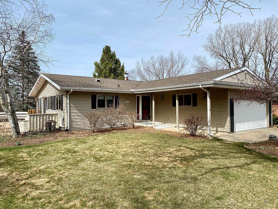 1st image of 3814 Rolling Hill Dr