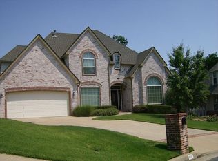 9015 S Maplewood Ave, Tulsa, OK 74137