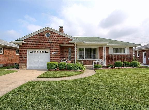 2nd image of 20931 Thiele St