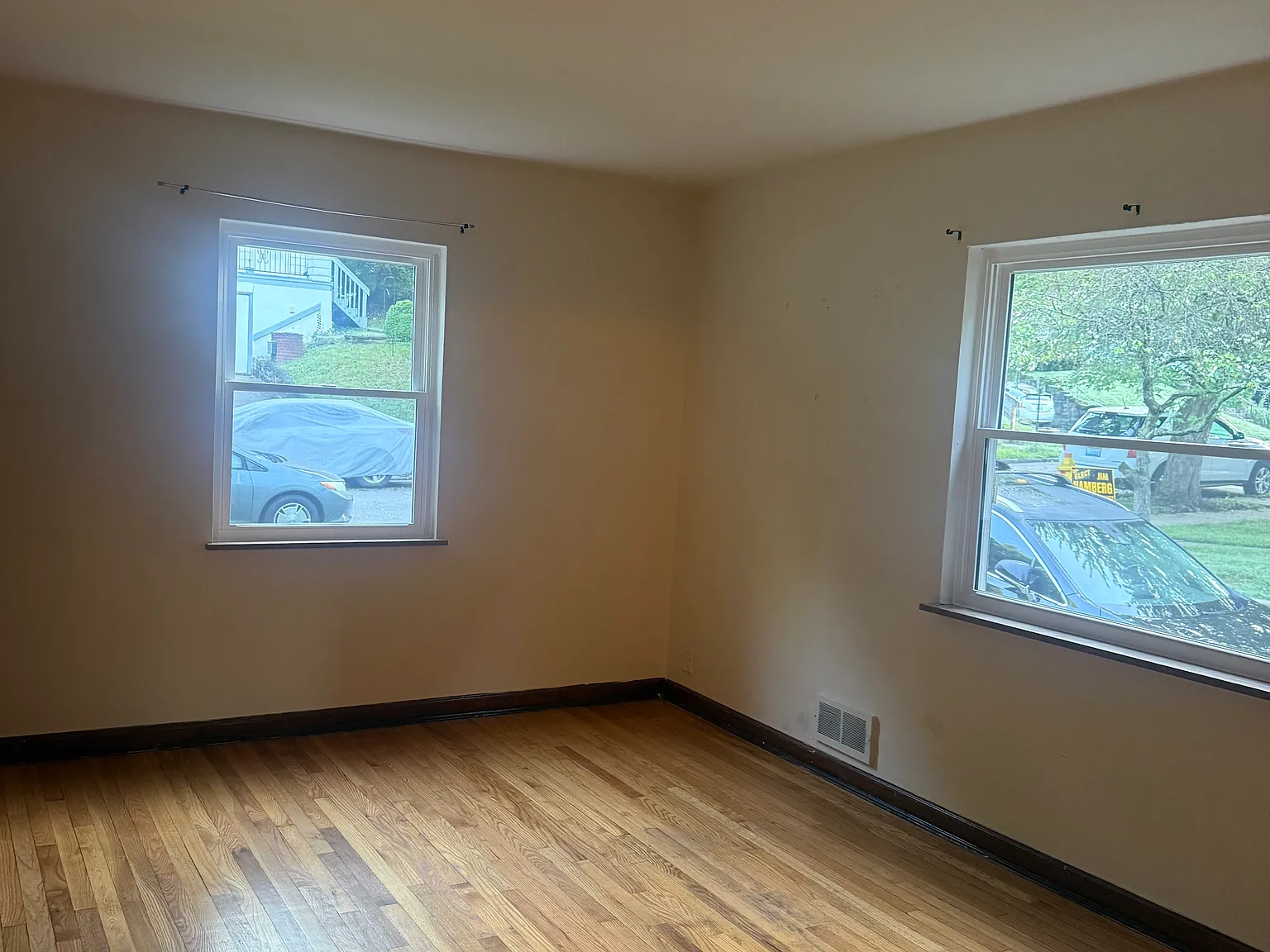 1 bed, 800 sqft, $900 — Photo 2