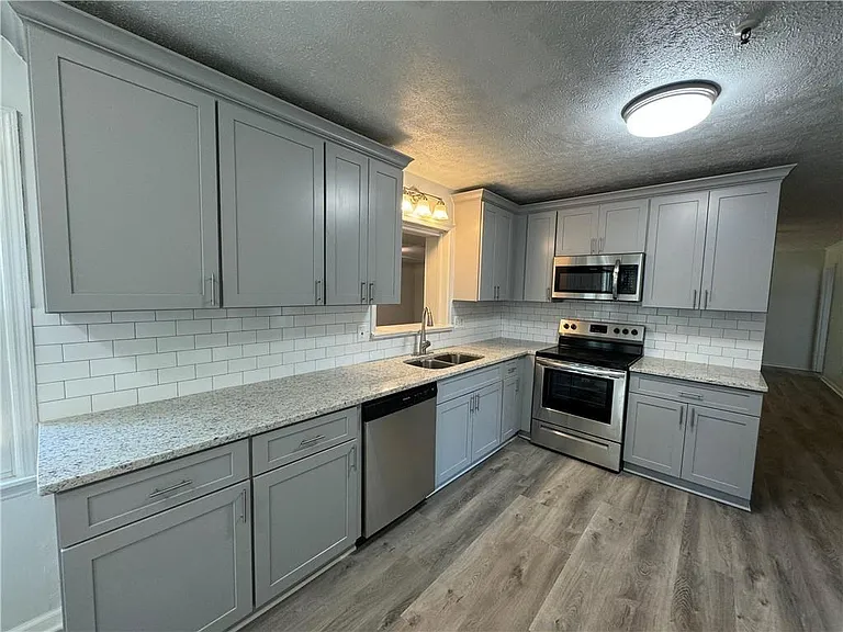 3905 Cherokee St NW — Photo 21