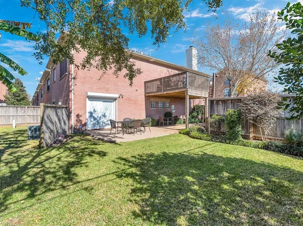 9830 Samantha Suzanne Ct, Houston, TX 77025