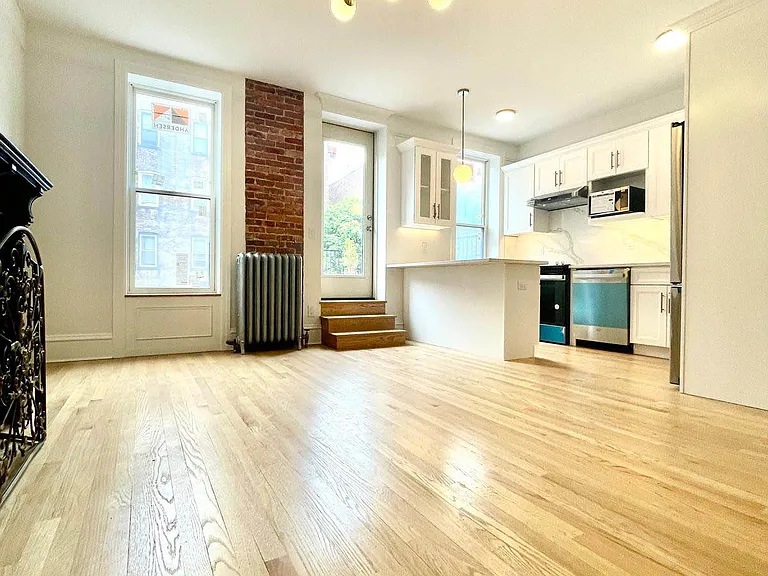 1183 Dean St #5 — Photo 14