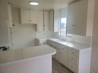909 N Cedar St #5, Inglewood, CA 90302