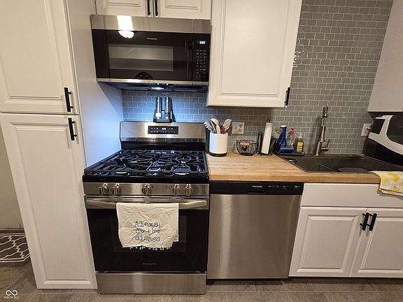 5th image of 1195 E Hazelwood South Dr