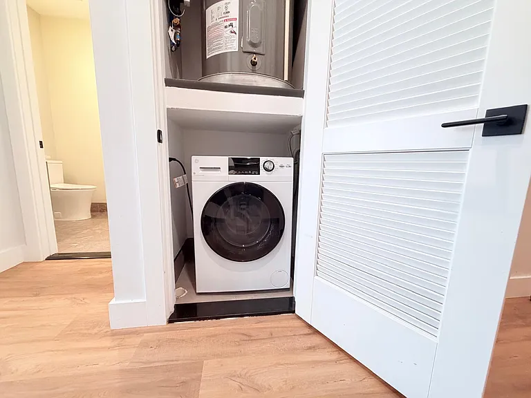 505 Communipaw Ave #24E — Photo 2