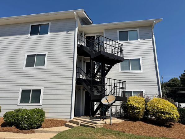 555 W Glenn Ave #A204