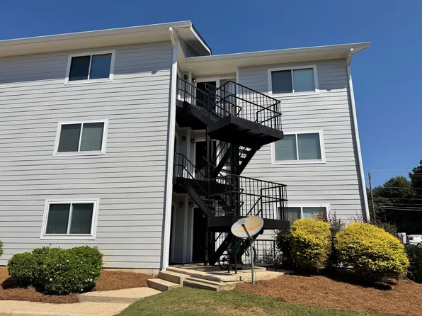 555 W Glenn Ave, Auburn, AL