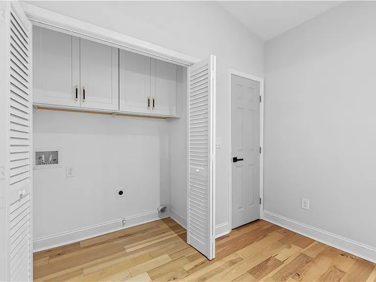 1217 Fairfield Dr — Photo 22