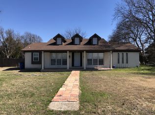 1912 S Uhl Rd, Glenn Heights, TX 75154
