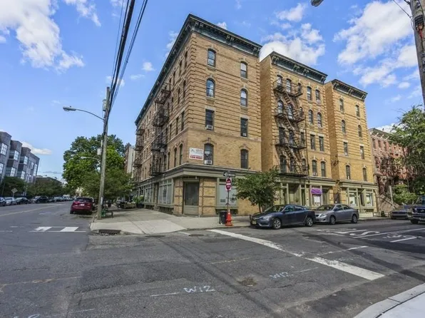 269 Varick Street image 15 of 17