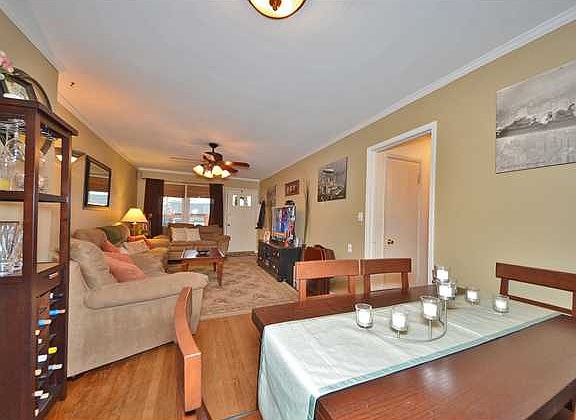 5th image of 1522 Carlisle Ct