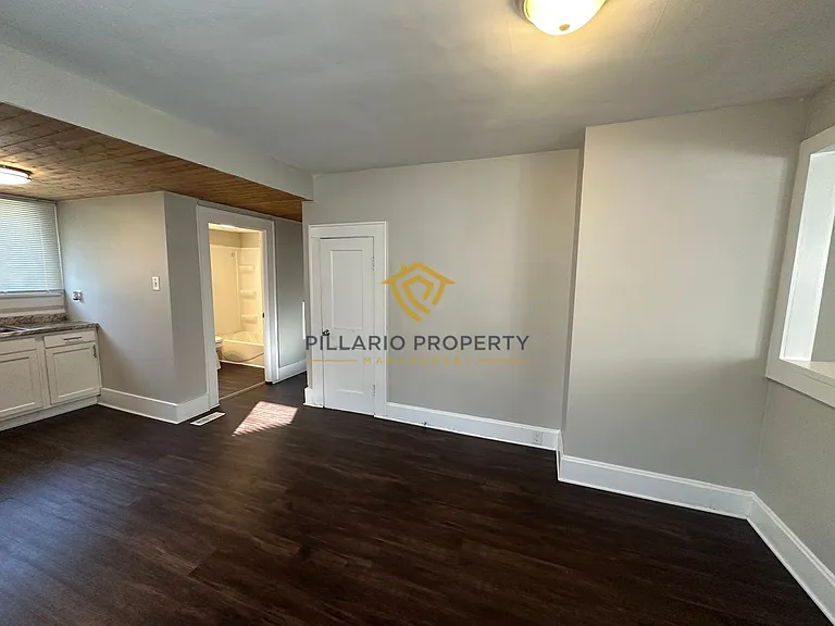 1528 E Tabor St — Photo 23