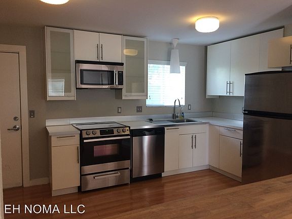 4th image of 2637 River Dr Unit 34
