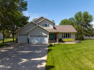3007 46th Ave SE, Mandan, ND 58554