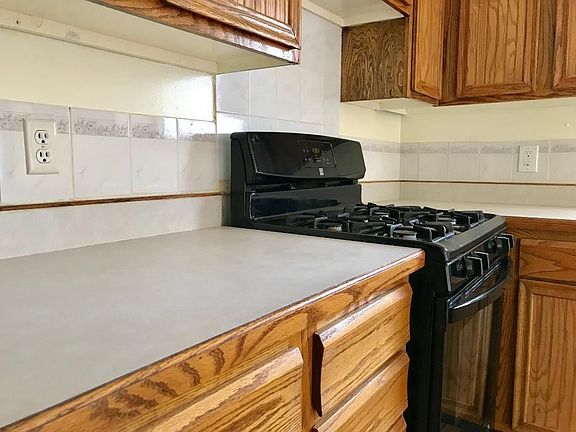 4th image of 3112 E Woodland Dr