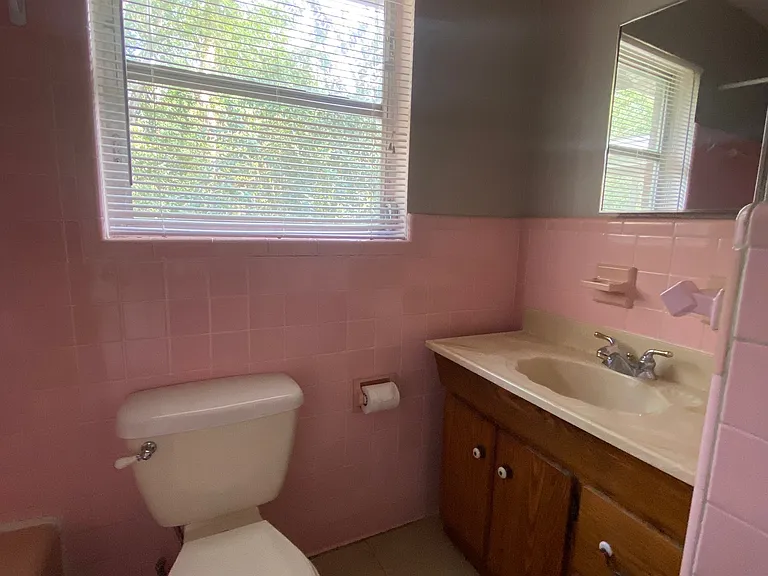 1215 Buckingham Dr — Photo 11