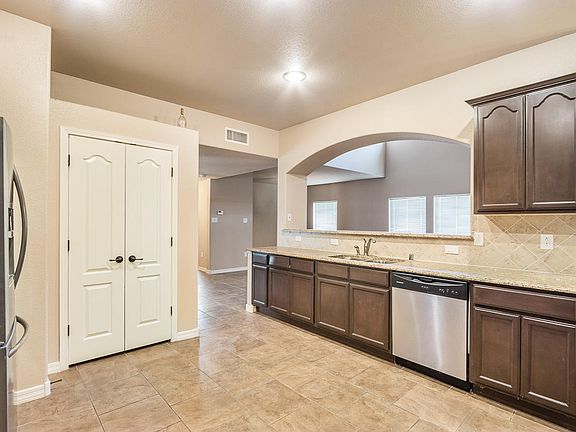 5th image of 14333 Owl Point Ave