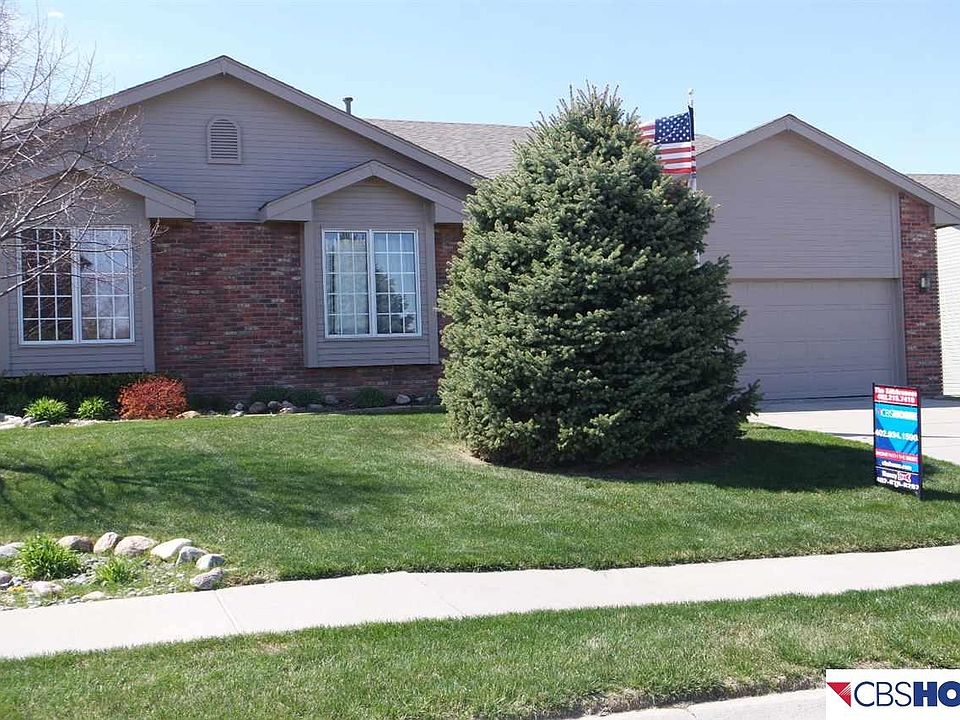 1st image of 1836 N 155th Ave