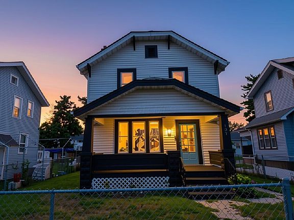 2nd image of 107 N Powell Ave