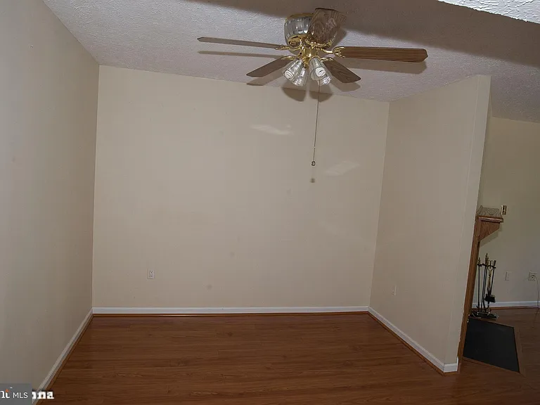 6128 Hoskins Hollow Cir #B — Photo 5