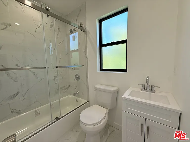 540 Indiana Ave #5 — Photo 5