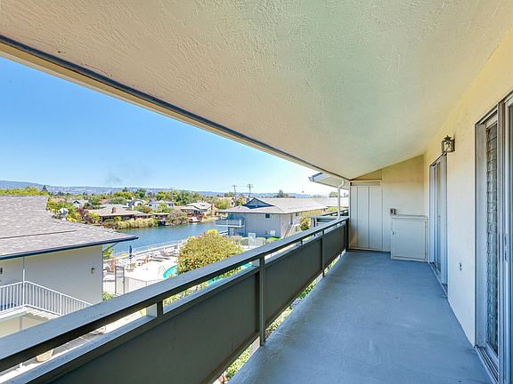 5th image of 339 Broadway APT 307