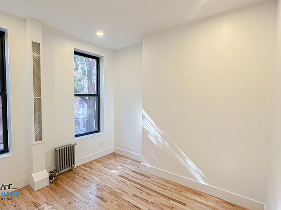 3rd image of 417 E 9th St #18F
