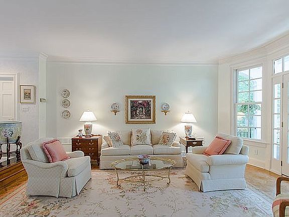 Sunny Formalo Living Room