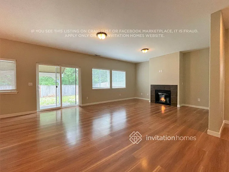 19426 90th Avenue Ct E — Photo 3