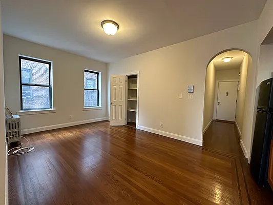 Rented by Oxford Property Group | media 8