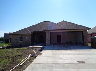 120 Majestic Oak Cir, Lake Jackson, TX 77566