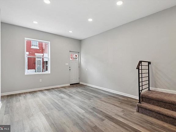 5th image of 1725 N Newkirk St #35
