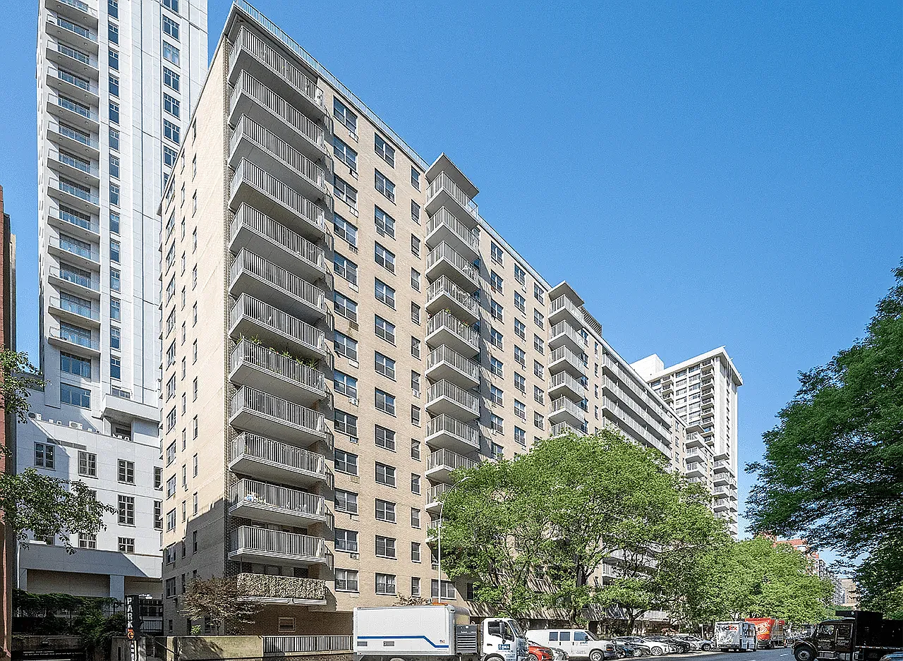 50 West 97th Street — Photo 2