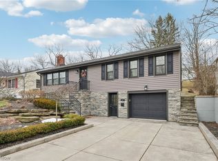 117 E Cottage St, Chagrin Falls, OH
