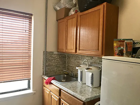 Rented by Lucky Apt Inc | media 13