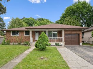 113 Applewood Cres, Guelph, ON N1H6B3