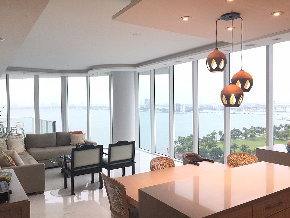 1st image of 2020 N Bayshore Dr APT 1402