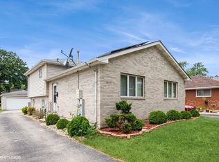 14510 Saint Louis Ave, Midlothian, IL 60445