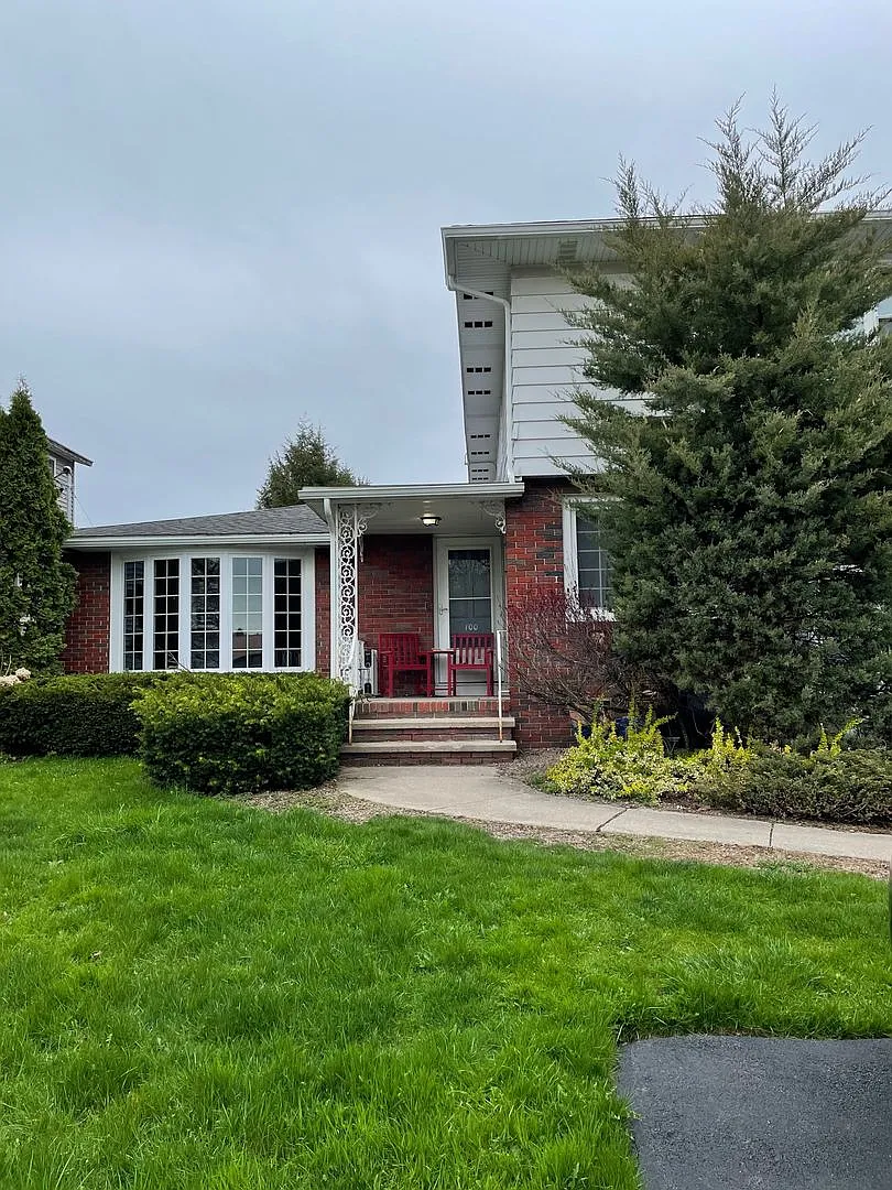 Charming 2 Bedroom, 1 bath- Lyncourt — Photo 1