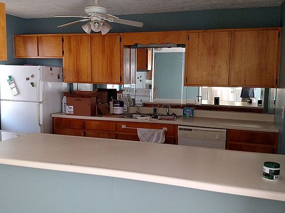 Breakfast bar Before