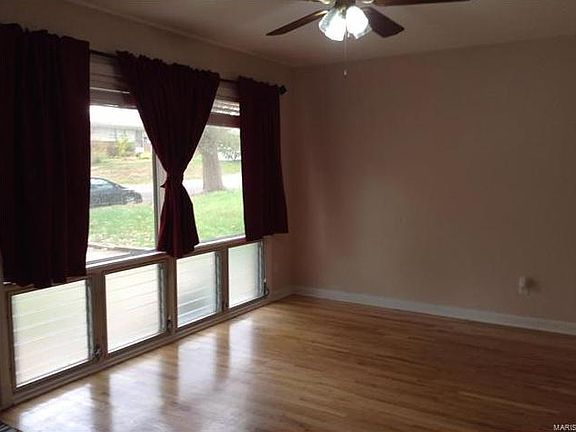 2nd image of 2888 Lesmer Ct