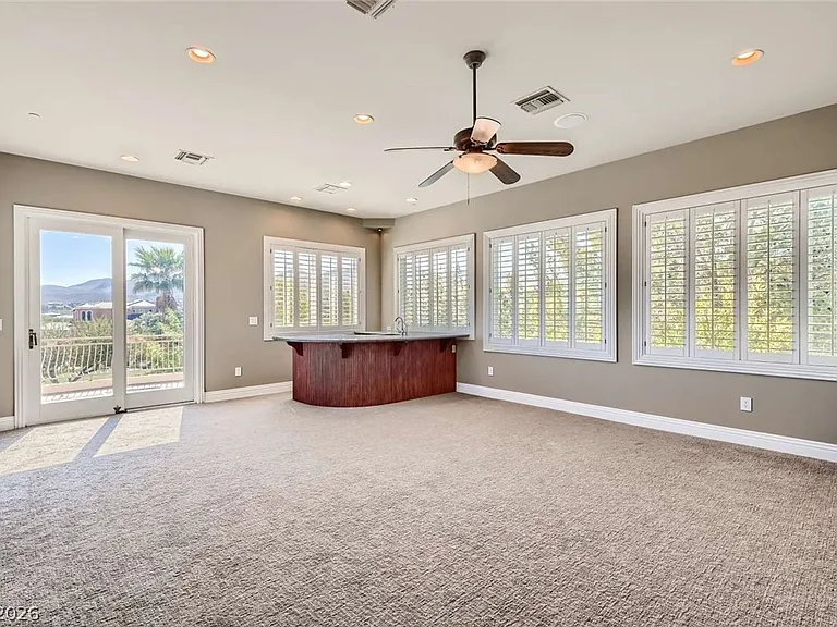 22 Bloomfield Hills Dr — Photo 40
